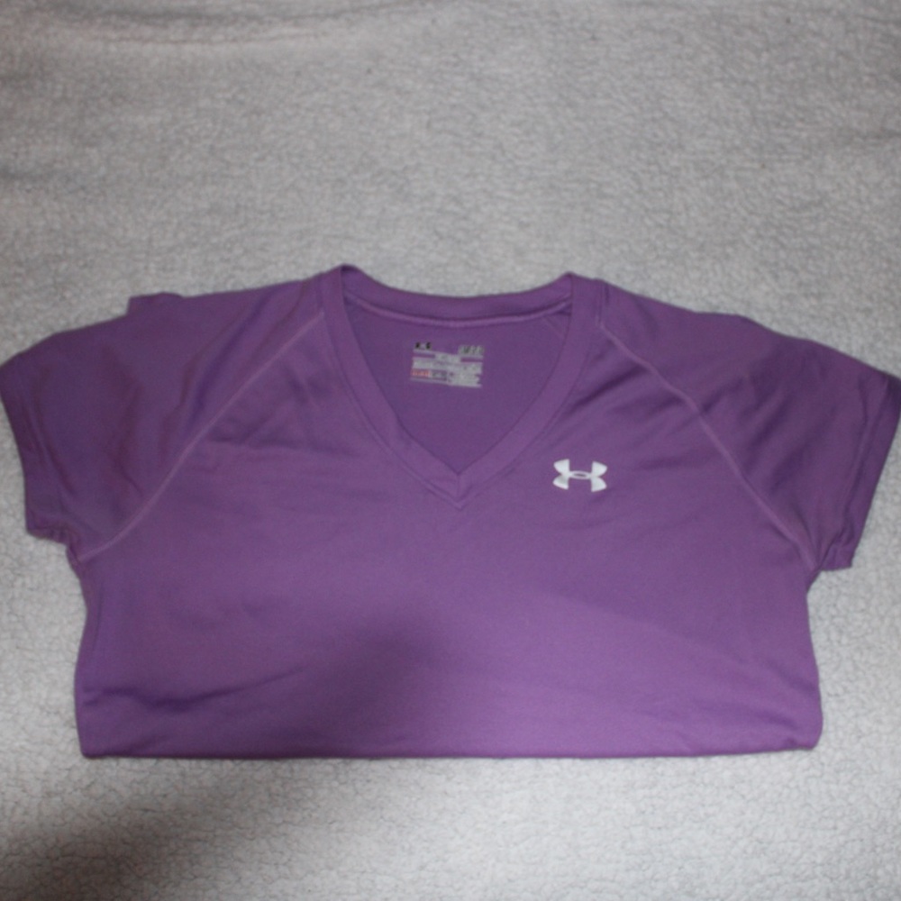 UNDER ARMOUR semi-fitted shirt